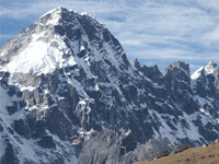 Phari Lapcha (6017m.) Climbing