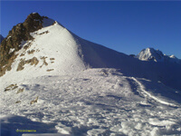 Yala Peak (5732m.) Climbing